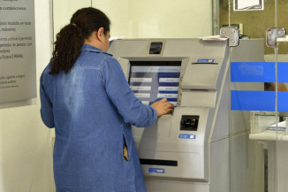 Aposentados e pensionistas do INSS vão começar a receber nesta quarta-feira