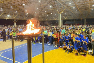 Jogos escolares da rede municipal começam com grande festa no Jorjão