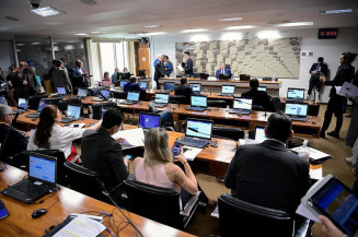 CAE aprova projeto que regulamenta profissão de técnico em nutrição