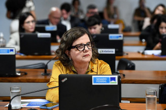 Bancos não podem cobrar tarifas de escolas públicas