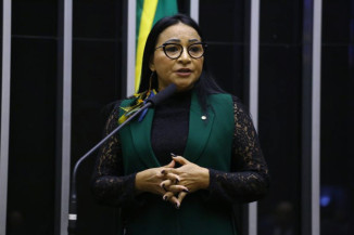 Projeto obriga empresa a manter plano de saúde de vítima de violência sexual no trabalho