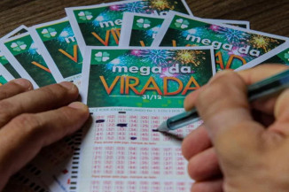 Prêmio da Mega da Virada deve pagar R$ 550 milhões