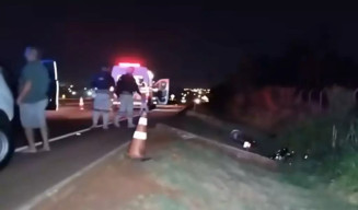 Motociclista envolvido em acidente que causou morte de namorada é liberado em audiência de custódia