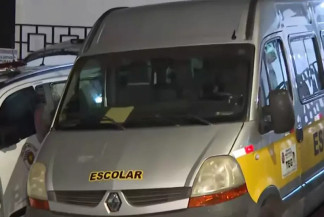 Criança morre ao ser esquecida dentro de van em São Paulo