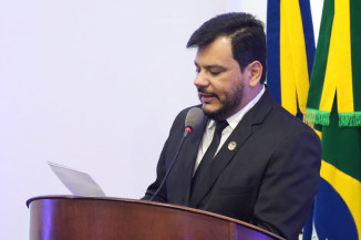 Marcelo Mourão pede oftalmologista nas escolas municipais de Dourados