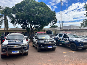 Polícia Civil realiza operação de cumprimento de mandados de busca e apreensão em cinco residências