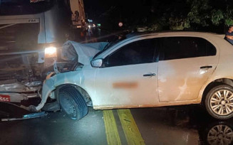 Jovem morre no hospital 10 dias após perder o pai em acidente entre carro e carreta