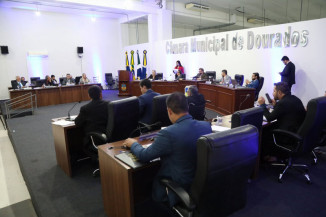 Câmara aumenta quantidade de vereadores e reajusta salário dos parlamentares e de prefeito