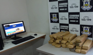 Jovem é presa na rodoviária com mala lotada de maconha