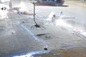 Dupla em moto é arremessada após carro entrar na frente de moto em Rio Brilhante