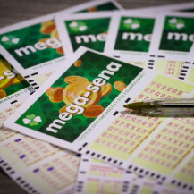 Mega-Sena acumula e 33 apostas de MS faturam quadra de R$ 1 mil