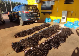 Polícia prende eletrônicos contrabandeados e 62kg de cabelo humano