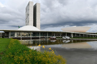 Congresso volta do recesso em fevereiro com 20 medidas provisórias na pauta
