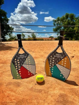 Parceria leva aulas de beach tennis no Jardim dos Cristhais