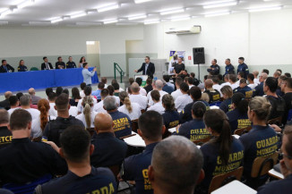 Alan Guedes cumpre compromisso e completa quadro da Guarda Municipal