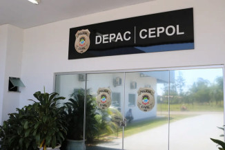  Homem se engasga com carne, tenta vomitar e morre em banheiro