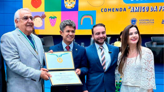 Presidente do TCE-MS recebe homenagem da Assembleia Legislativa de MS