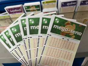 Mega-Sena acumula, mas 44 apostas de MS furam