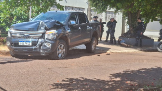 Morre jovem baleado após furtar caminhonete e tentar fugir da polícia