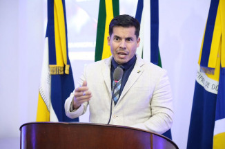 Dr. Diogo questiona prefeitura sobre falta de medicamentos na rede básica de saúde