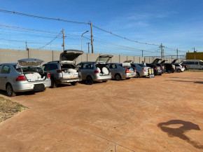 Polícia apreende 10 veículos de sacoleiros com produtos contrabandeados