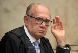 Gilmar Mendes vota para ampliar foro privilegiado no STF