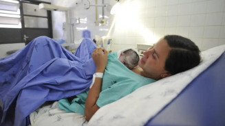 Nascimentos no país atingem em 2022 menor patamar em 45 anos