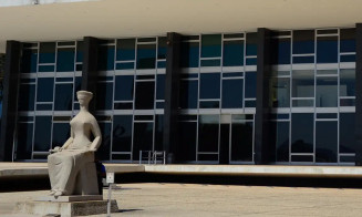 STF tem seis votos contra “poder moderador” das Forças Armadas