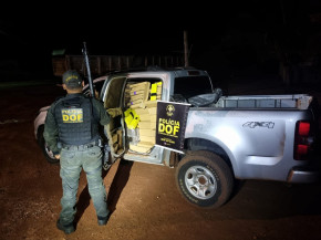 Motorista foge da polícia e abandona veículo com R$ 1,2 milhão em drogas