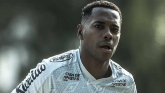 Robinho está liberado para jogar futebol no 'presídio dos famosos