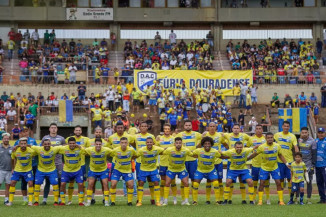 Dourados inicia venda de ingressos para confronto com o Operário