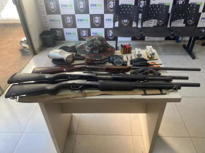 Pescadores são presos ao serem flagrados com espingardas