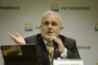Presidente da Petrobras descarta aumento de preços dos combustíveis em meio à crise
