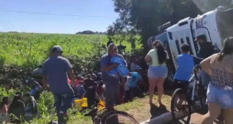 Com tombamento de carreta, 8 mil caixas de cerveja são saqueados