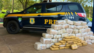 PRF apreende 206 Kg de maconha em caixas com erva de tereré