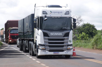 Prazo do exame toxicológico termina na terça; quem não conduz veículo de categoria alta pode pedir rebaixamento de CNH