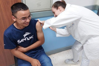 Prazo para vacinação contra dengue é adiado e vai até 19 de maio