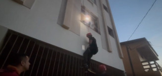 Bombeiros de MS resgatam pessoas ilhadas em prédios