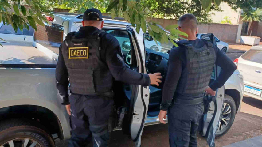 Equipes apreendem documentos e celular de empresário em Dourados (Marcos Morandi, Jornal Midiamax)
