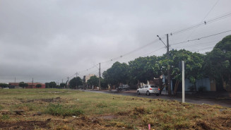 Tempo está fechado na manhã desta sexta-feira em Dourados