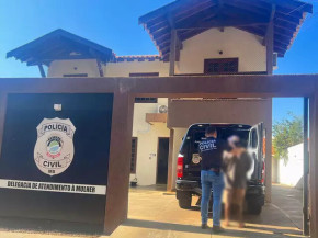 Condenado por estupro ao chegar na delegacia de Fátima do Sul. (Foto: Divulgação)