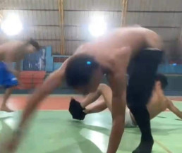Jovens mostraram partes íntimas em vídeo que viralizou