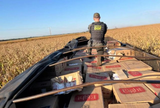 Motorista abandona caminhão com 80 mil maços de cigarro em rodovia