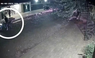 Casa da mãe de jornalista assassinado na fronteira é atingida a tiros