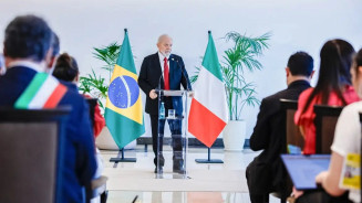 Lula classifica de insanidade proposta que equipara aborto a homicídio