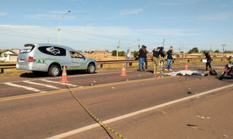 Corpo de Bombeiros foi acionado para prestar atendimento a vítima, mas o motociclista já estava sem vida (Foto: Divulgação/A Princesinha News)