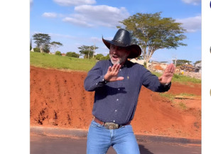 Prefeito é conhecido por fazer dancinhas - Foto: reprodução/Instagram