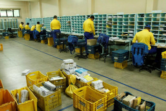 Correios anunciam PDV e concurso para contratar 3,2 mil carteiros