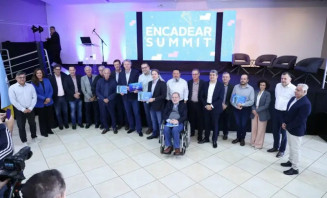 Conselheiros e diretores do Sebrae/MS participaram da entrega do Branding Book Municipal e do Mapa de Oportunidades pra a Prefeitura de Dourados