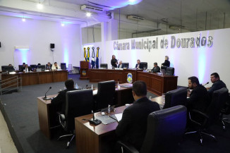 Vereadores da Câmara votam 8 projetos e iniciam recesso de 13 dias